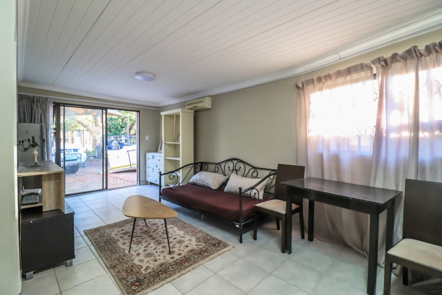 6 Bedroom Property for Sale in Heuwelsig Free State